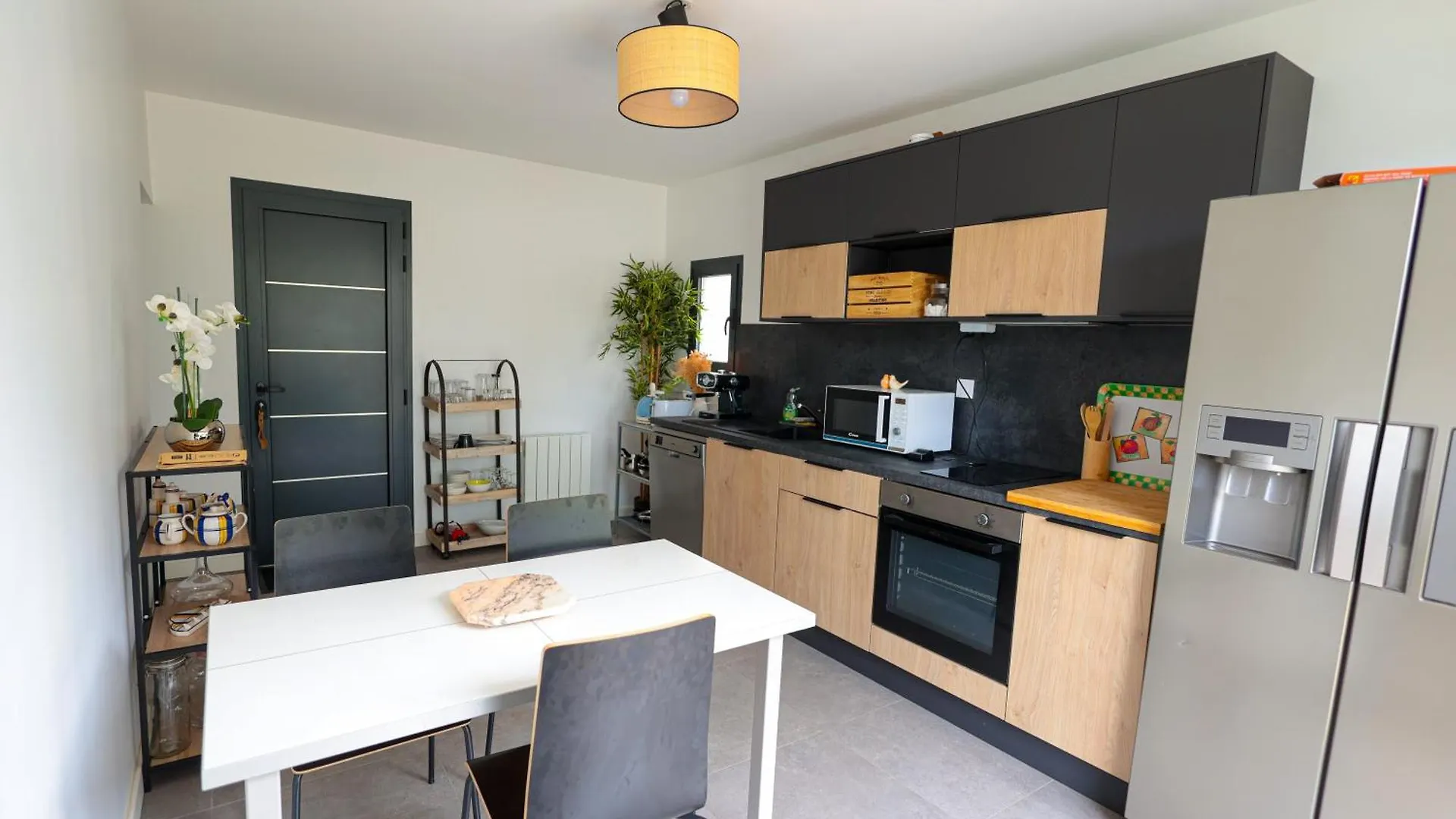Logement Cosy Neuf Avec Jardin Мион 0*,