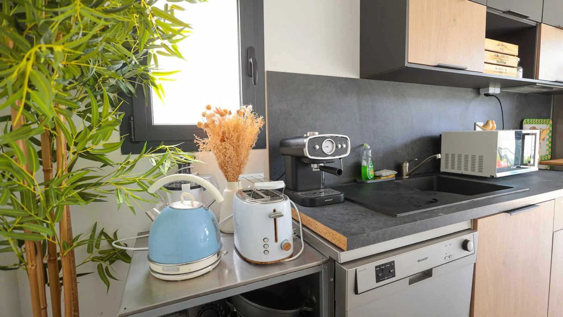 Logement Cosy Neuf Avec Jardin Мион