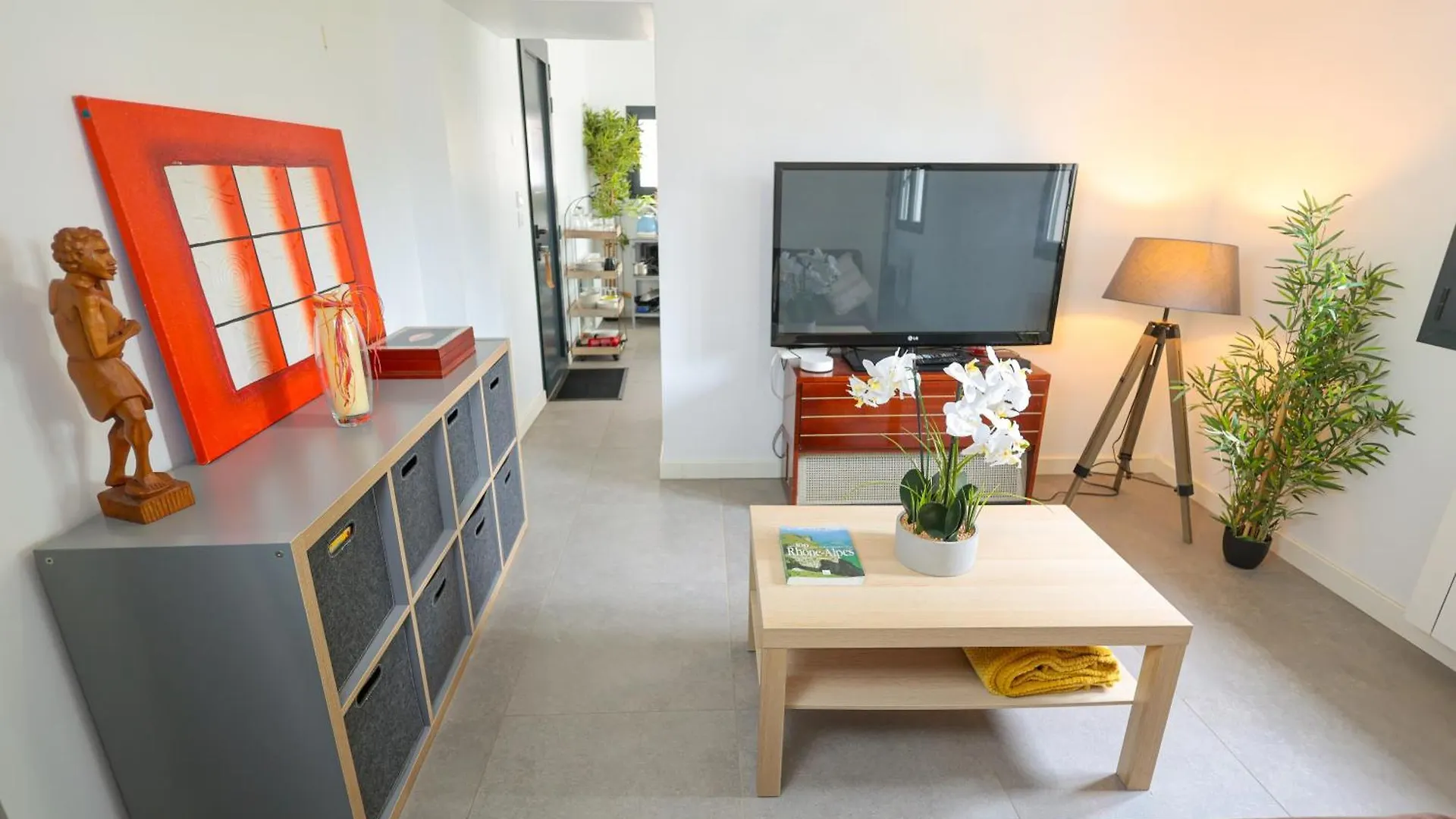 Logement Cosy Neuf Avec Jardin Мион 0*,